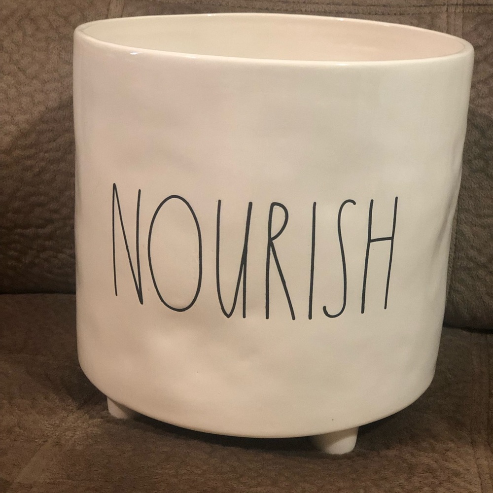 NWT Rae Dunn Nourish Planter